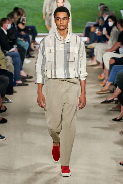Look 46